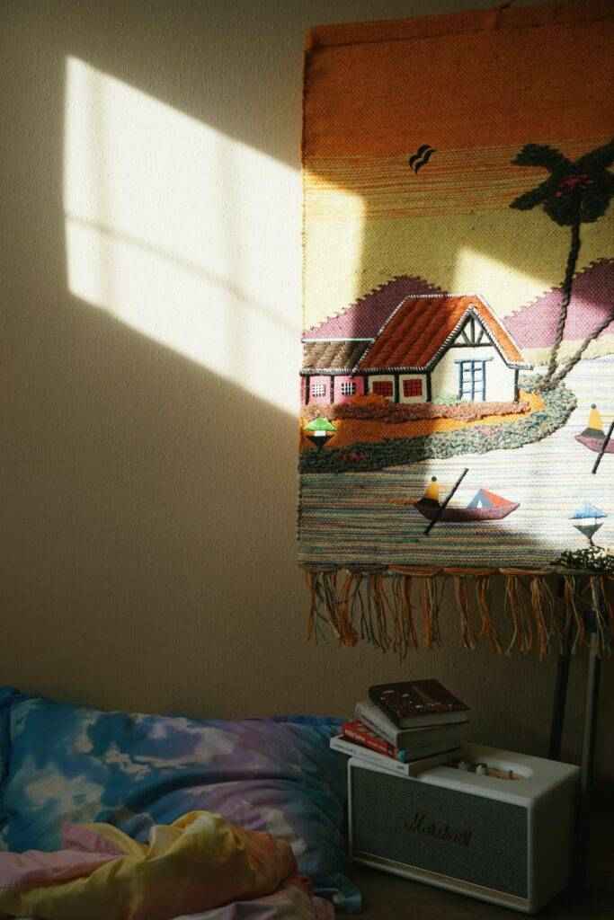 Jak dekoracja ściany w sypialni?